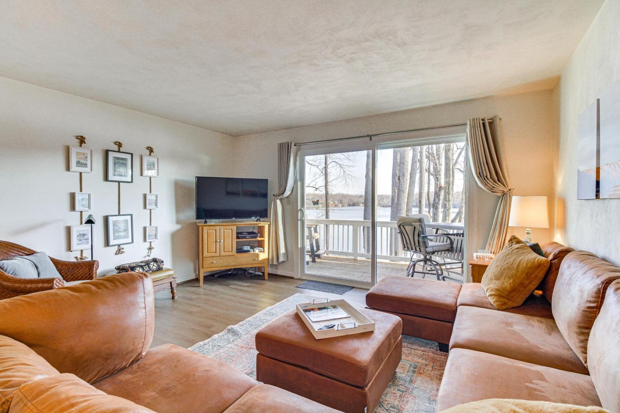 Lakefront Moneta Home With Community Boat Dock! מראה חיצוני תמונה