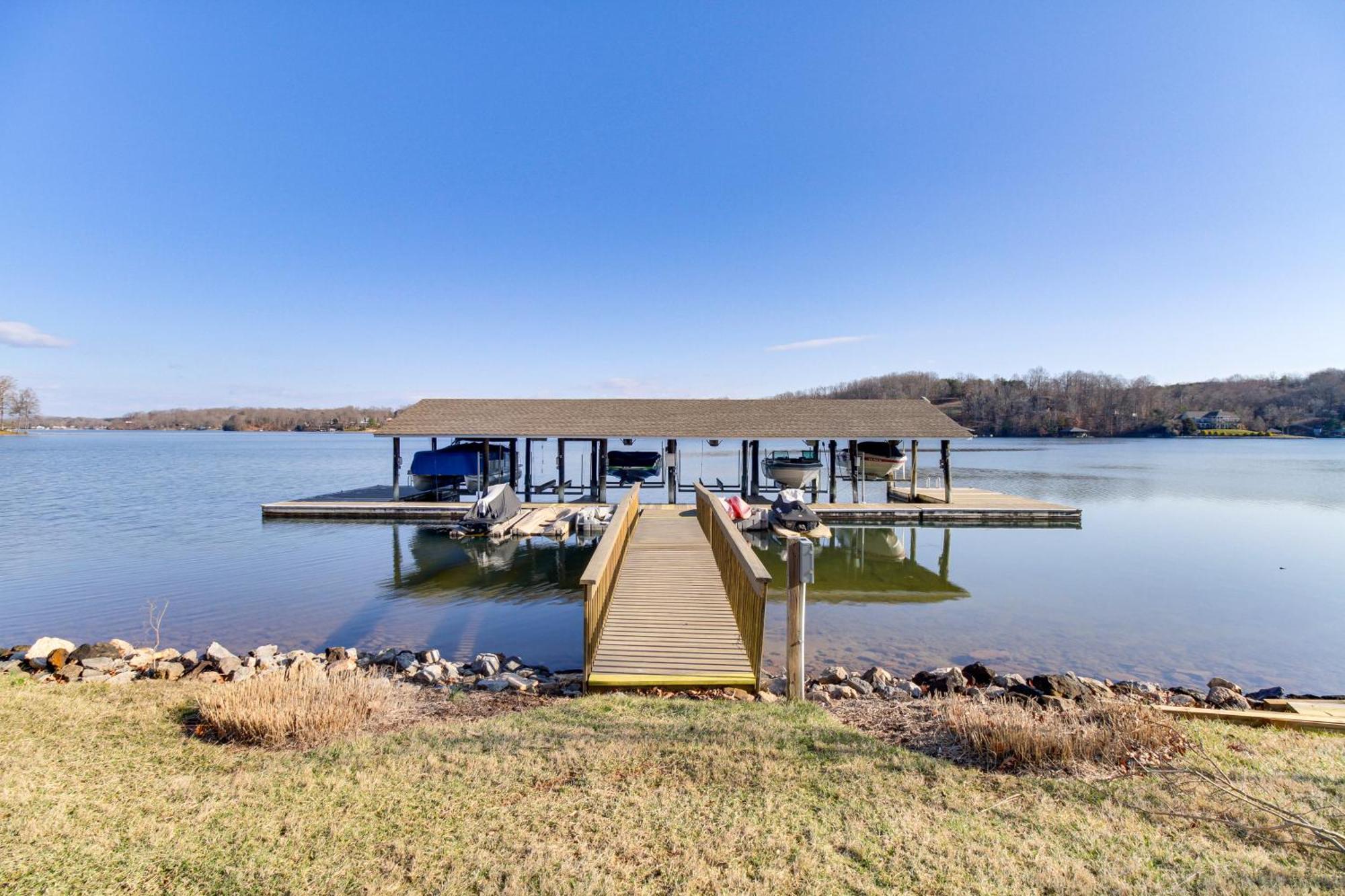 Lakefront Moneta Home With Community Boat Dock! מראה חיצוני תמונה